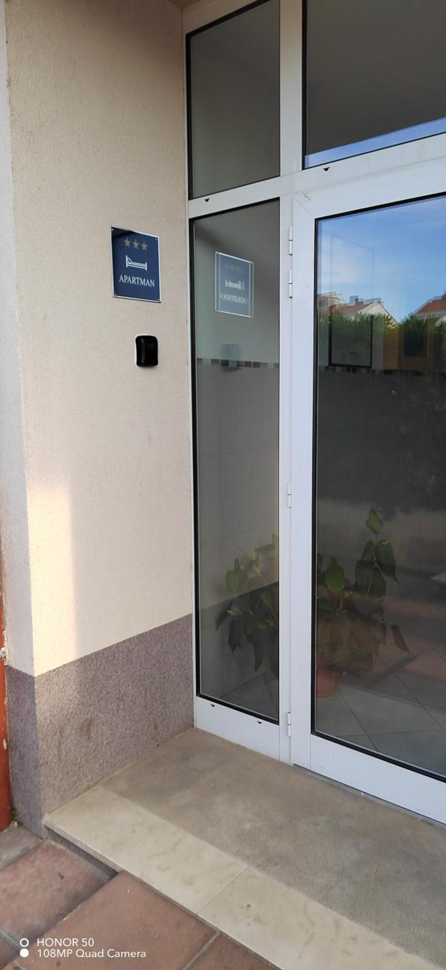 Antonella Apartment Split Bilik gambar